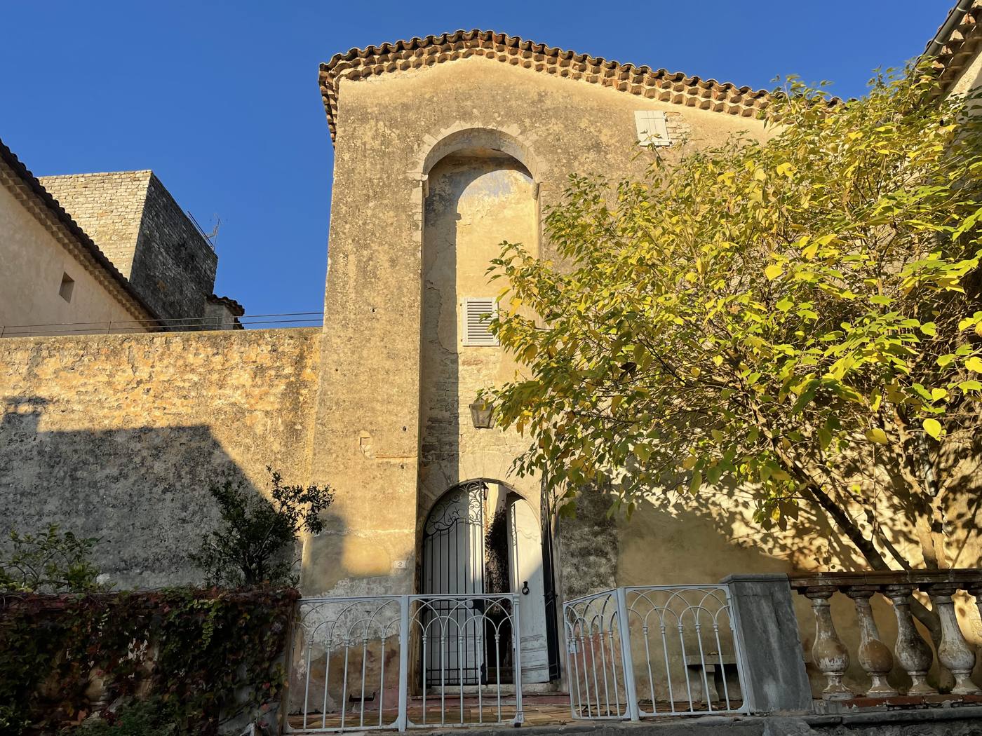 Façade au soleil couchant